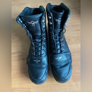 LIKE NEW Size 12 Men’s Black Leather Creative Recreation Dio Boots